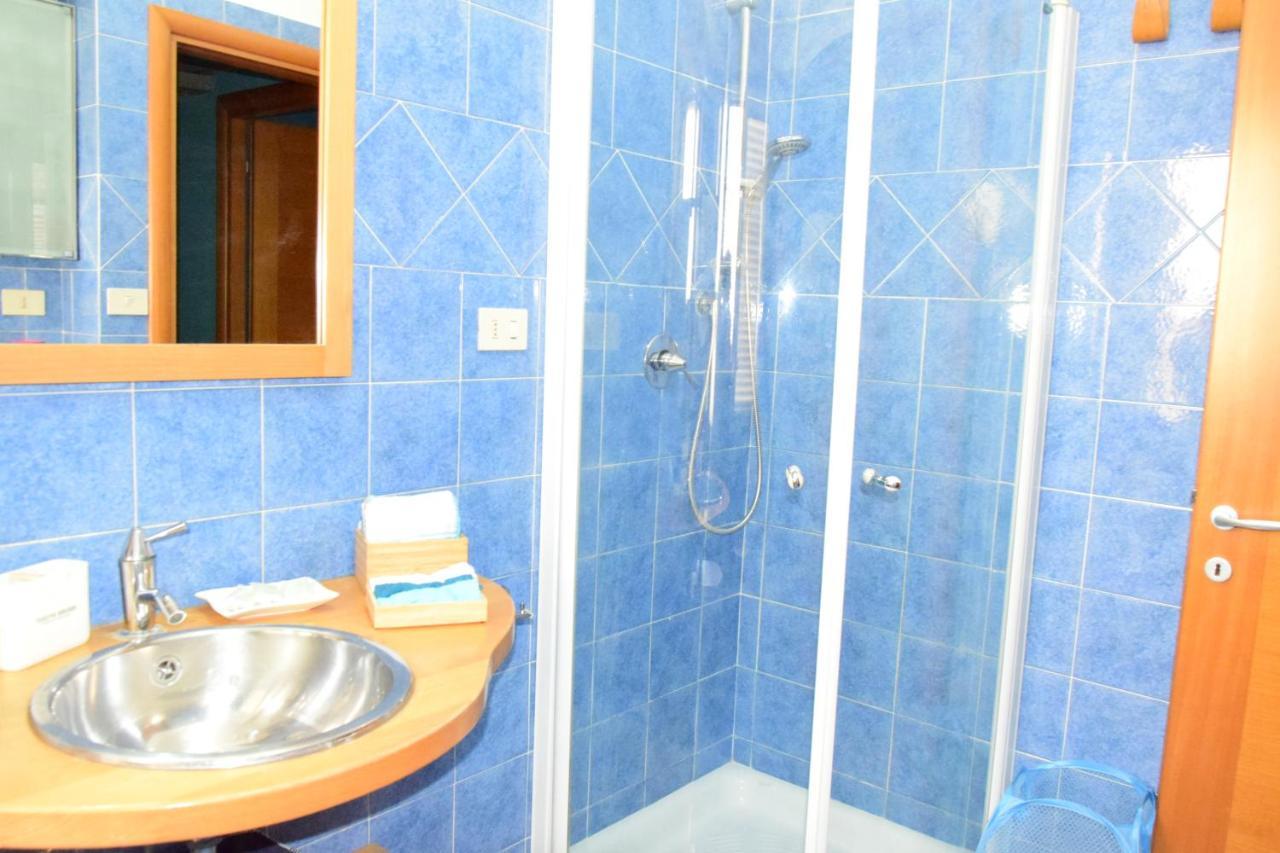 Euforbia House Lejlighed Lido di Ostia Eksteriør billede